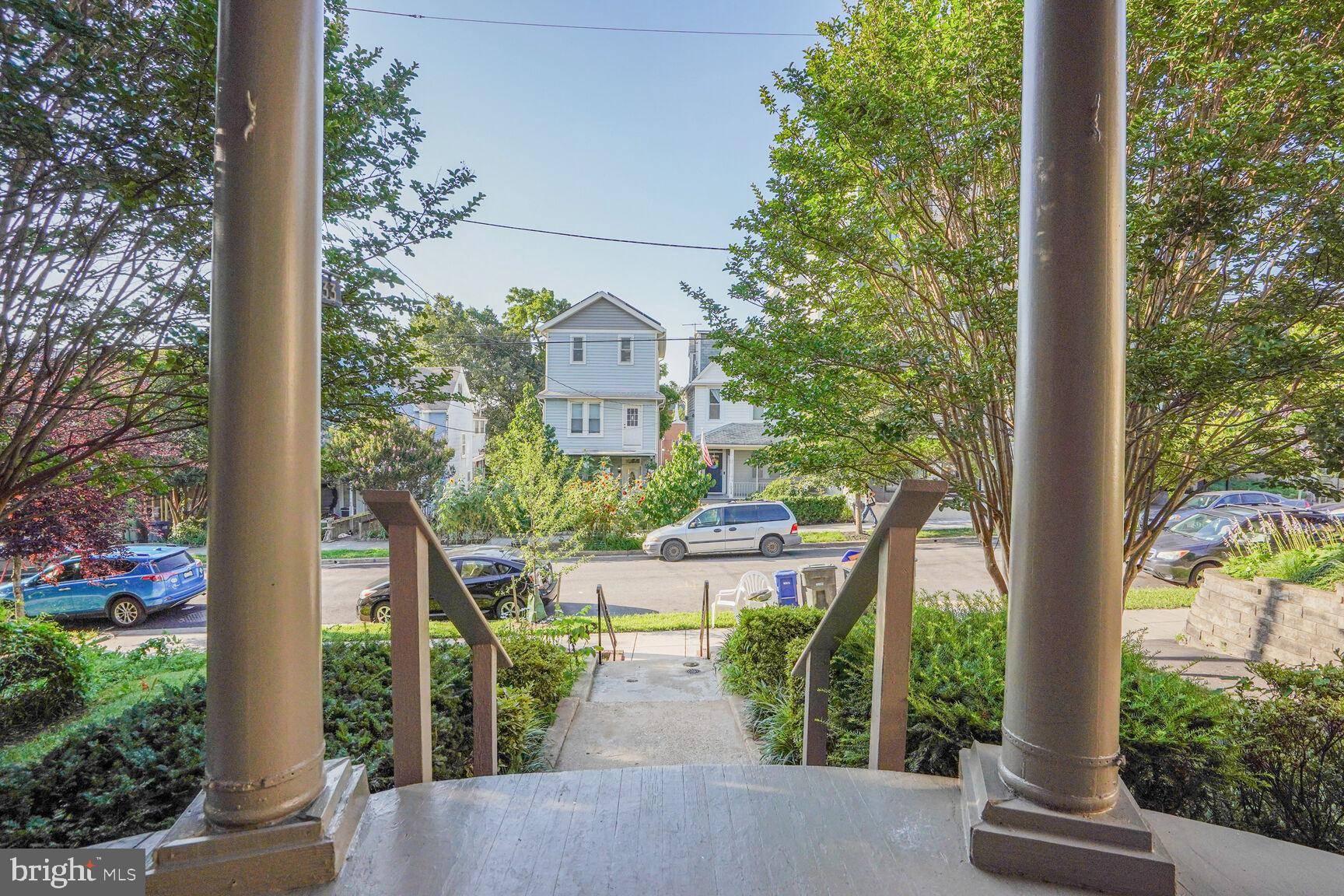Washington, DC 20017,1033 NEWTON ST NE