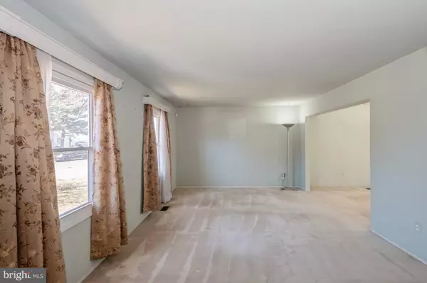 Willingboro, NJ 08046,92 NEW CASTLE LN