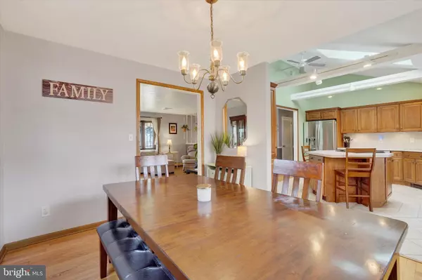 Dover, PA 17315,6561 HARMONY GROVE RD