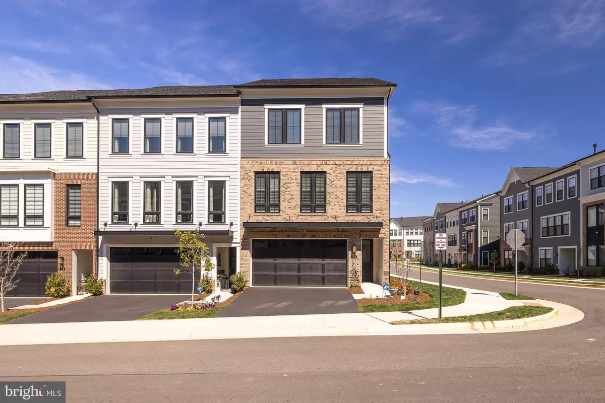 Woodbridge, VA 22191,620 ANGELFISH WAY