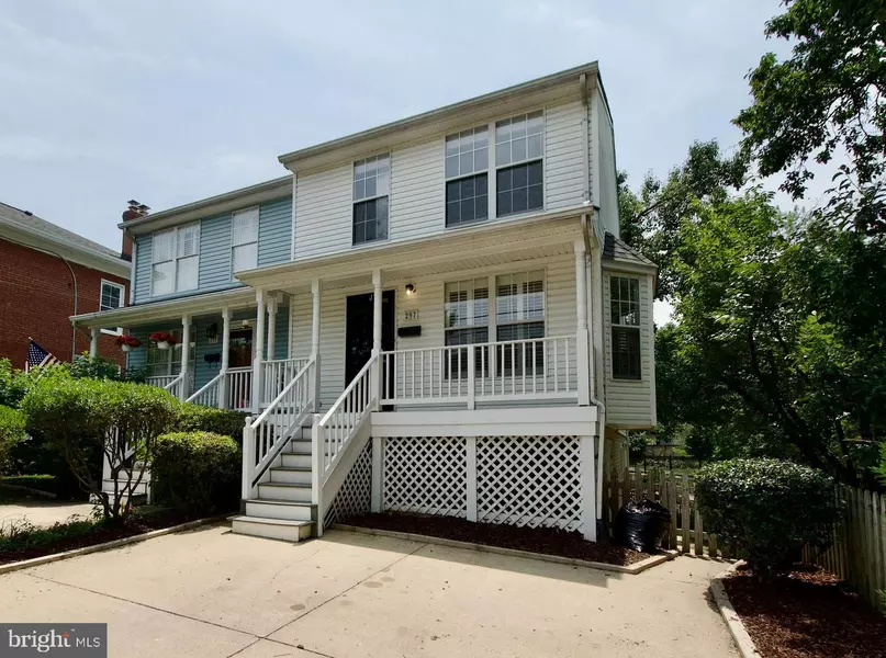 297 E RAYMOND AVE E, Alexandria, VA 22301