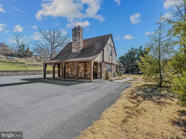 Berkeley Springs, WV 25411,171 S WASHINGTON ST