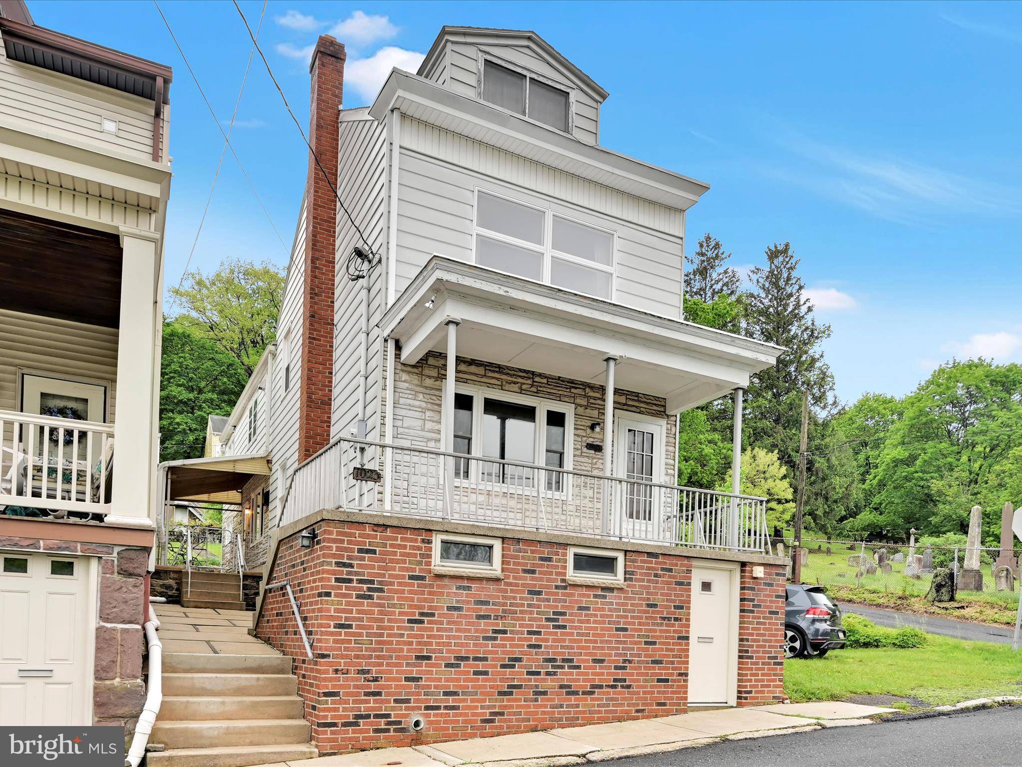 1023 HOWARD AVE, Pottsville, PA 17901