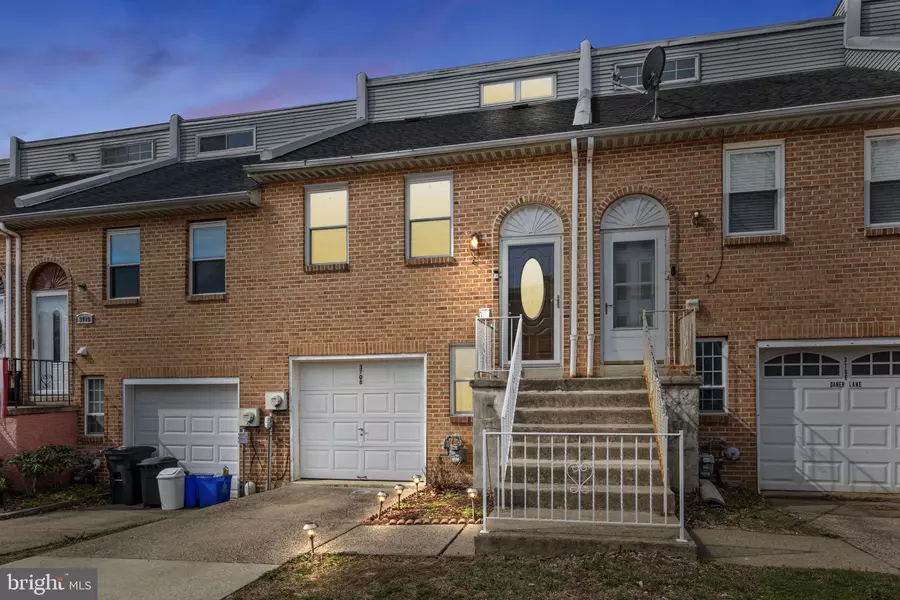 3708 DANER LN, Philadelphia, PA 19114