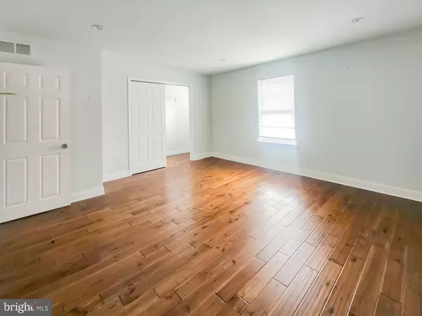 Philadelphia, PA 19153,7909 BUIST AVE