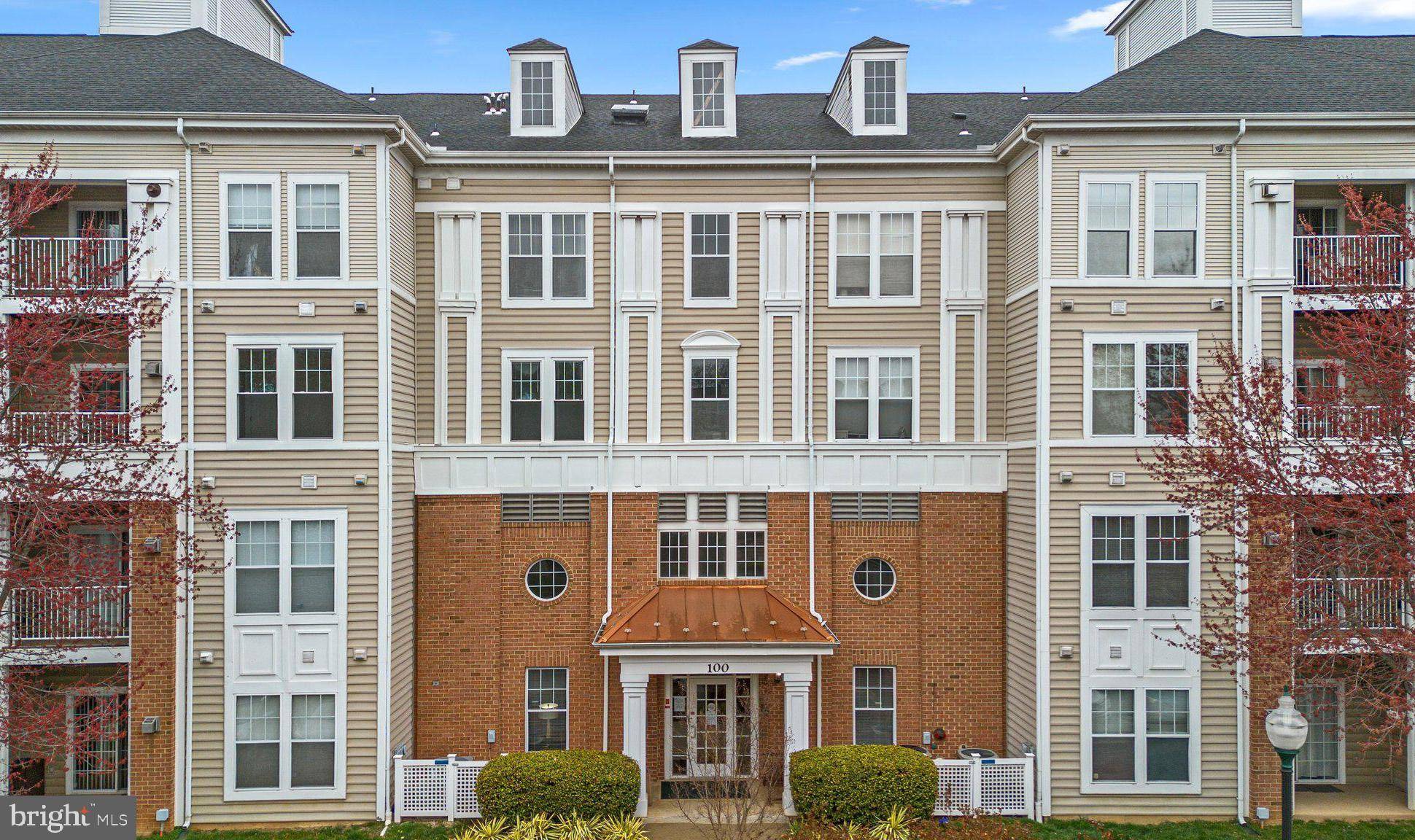 100 WATKINS POND BLVD #2-301, Rockville, MD 20850