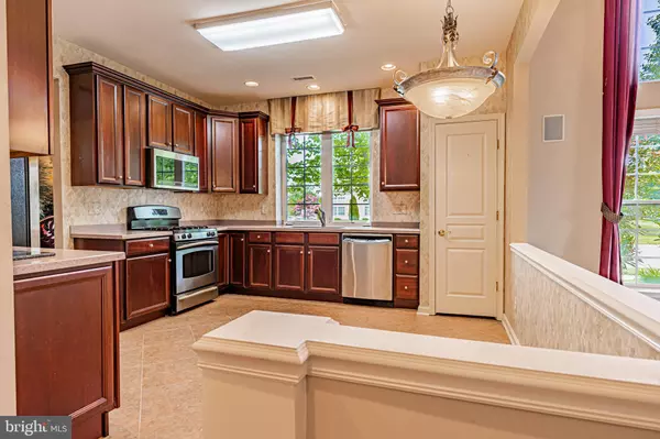 Hammonton, NJ 08037,31 LEAH CT