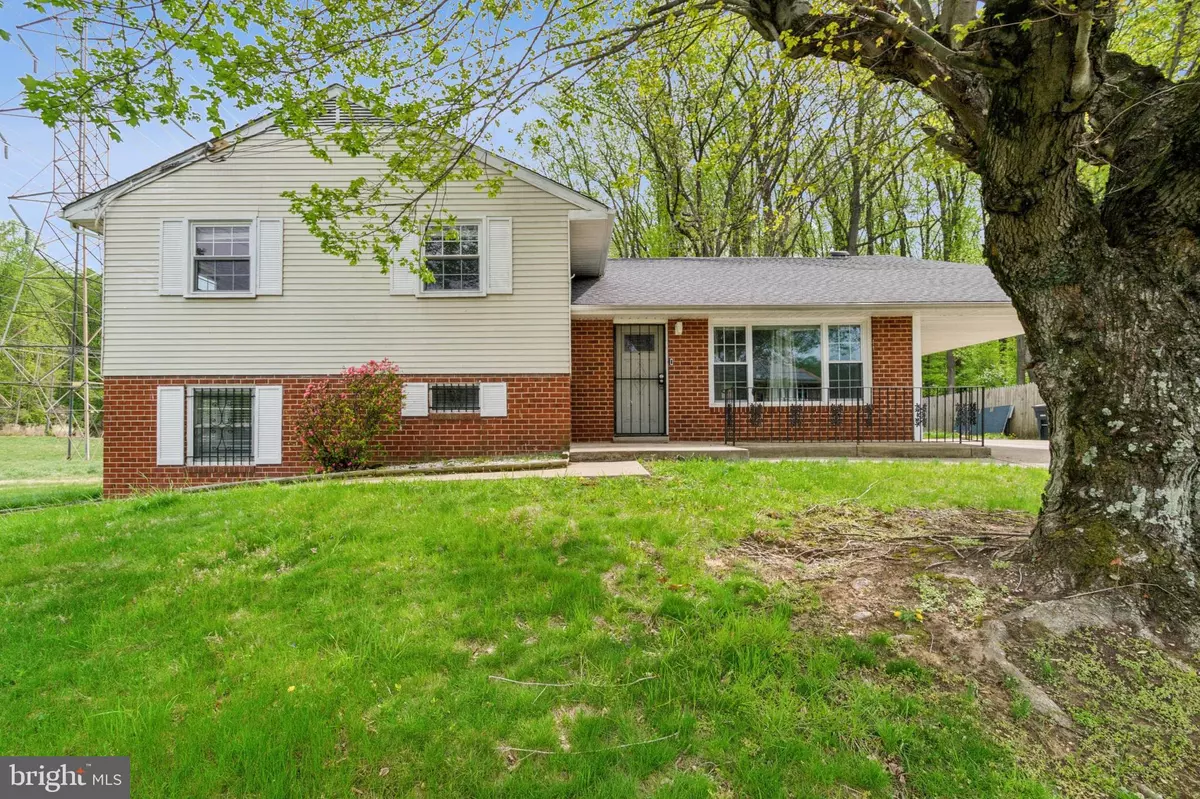 Capitol Heights, MD 20743,610 MILLWOOF DR