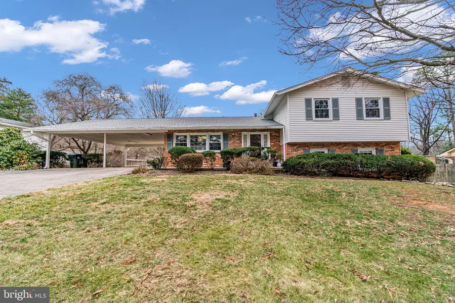 2509 LAKEVALE DR, Vienna, VA 22181