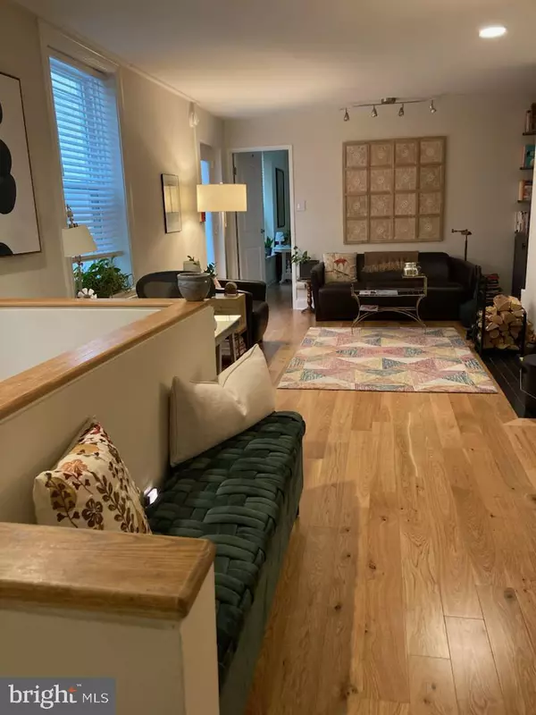 Philadelphia, PA 19130,1716 WALLACE ST #102