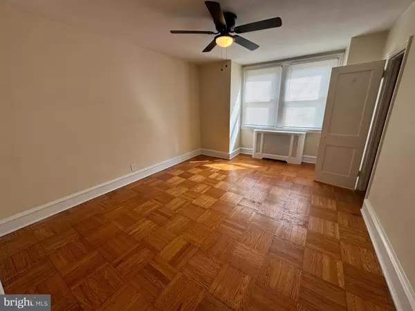 Philadelphia, PA 19120,6226 N MASCHER ST