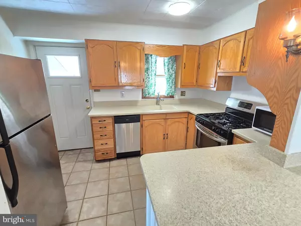 Dundalk, MD 21222,8193 GUMTREE DR