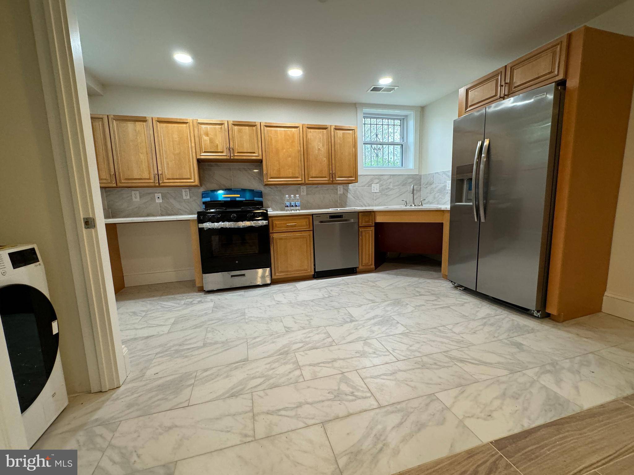 Washington, DC 20032,747 ALABAMA AVE SE #B2