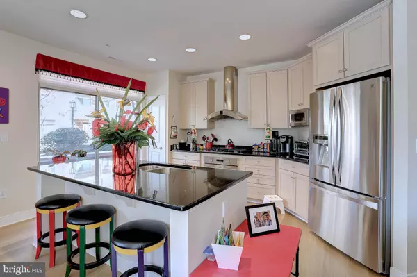 Annapolis, MD 21401,66 FRANKLIN ST #106