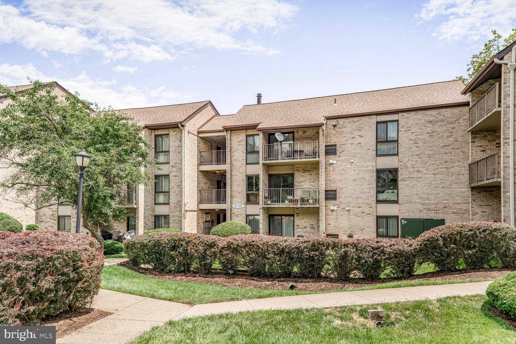 6139 EDSALL RD #A, Alexandria, VA 22304