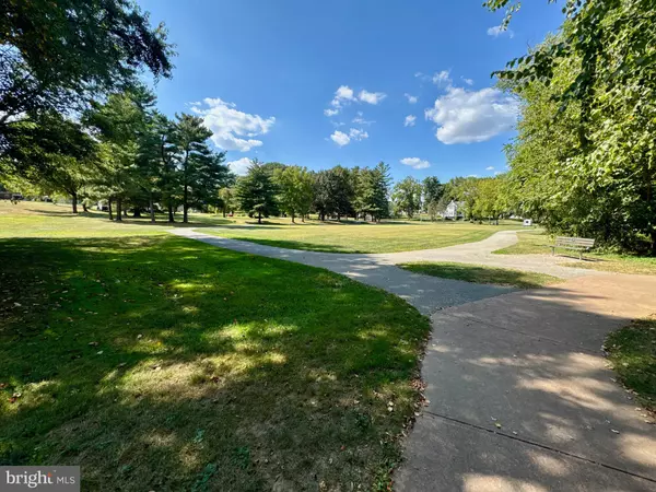 York, PA 17402,4135 CAMBERLAY DR