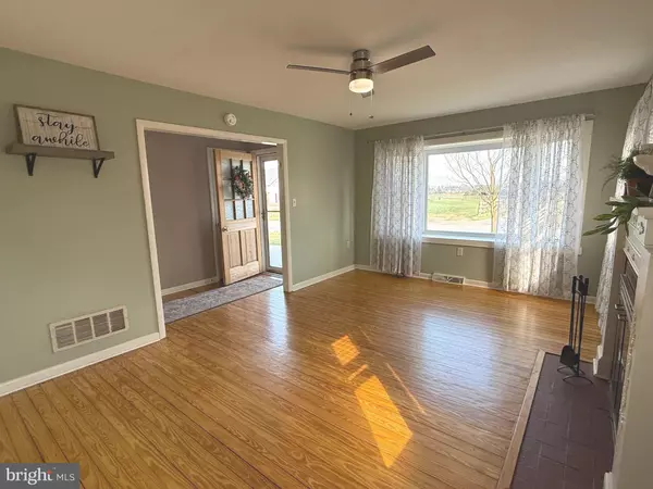 Luray, VA 22835,32 EDEN RD