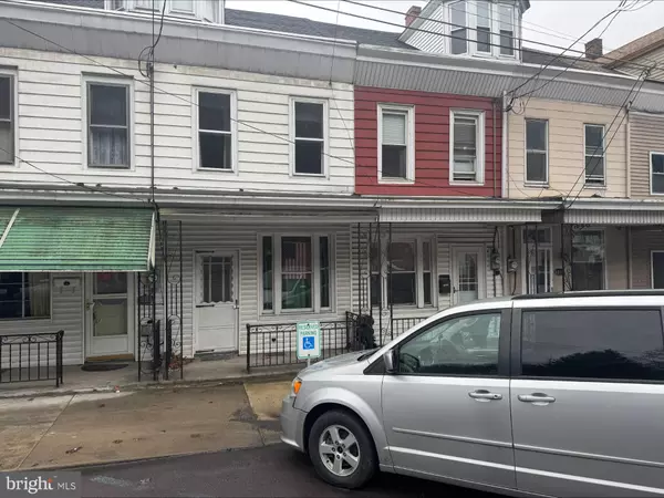 1216 E CENTRE ST, Mahanoy City, PA 17948
