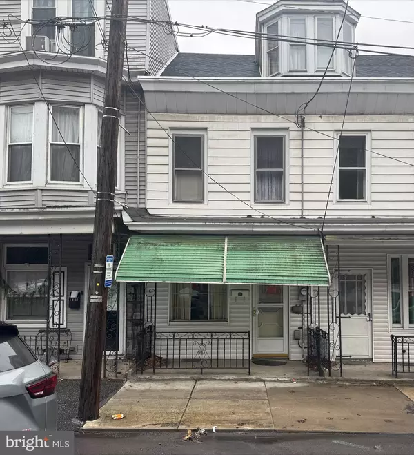 1218 E CENTRE ST, Mahanoy City, PA 17948