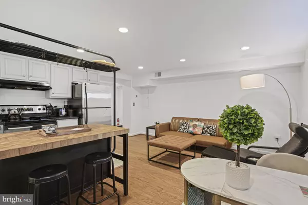 1321 NW FAIRMONT ST NW #1, Washington, DC 20009