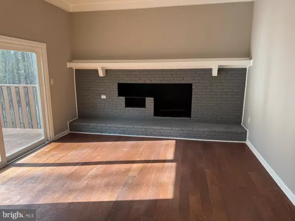 Temple Hills, MD 20748,5401 LORRAINE DR