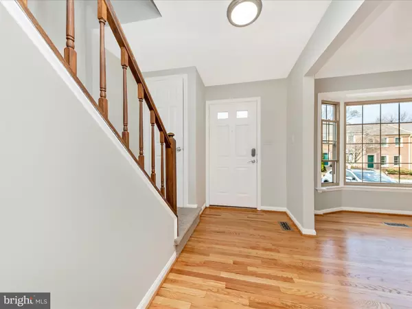 Falls Church, VA 22043,2293 CARTBRIDGE RD
