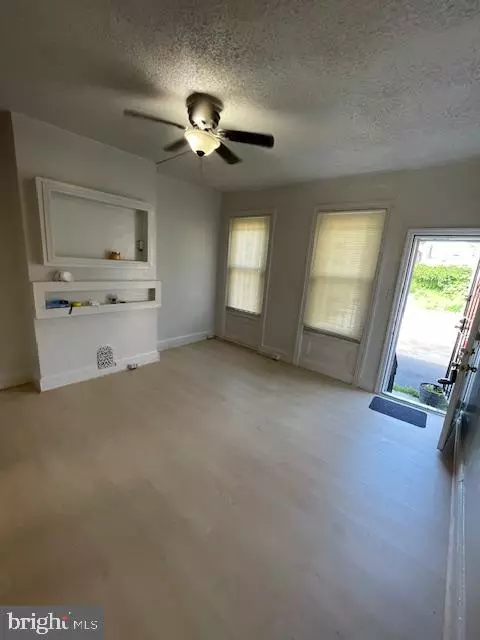 Philadelphia, PA 19133,2547 N REESE ST