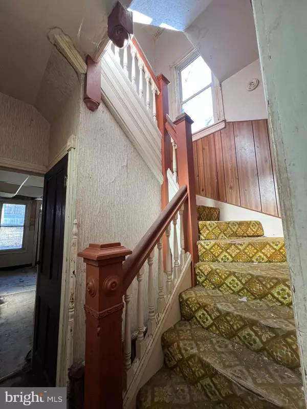 Ashland, PA 17921,918 WALNUT ST