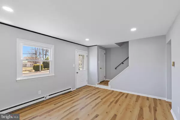 Quakertown, PA 18951,56 S 14TH ST