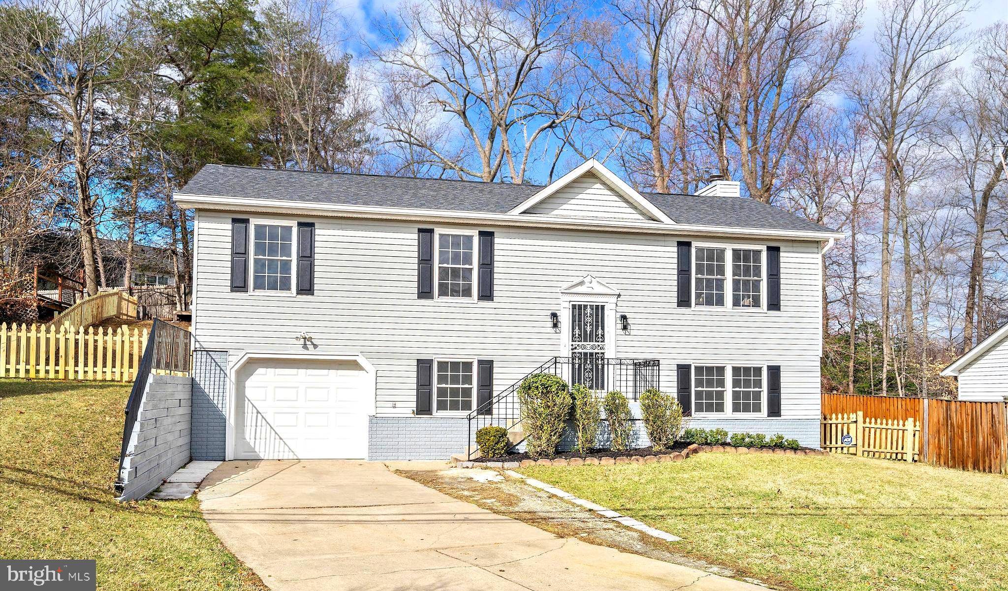 8801 TEMPLE HILL RD, Clinton, MD 20735