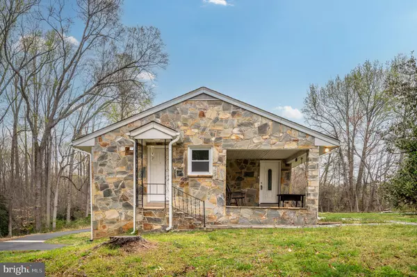 Fredericksburg, VA 22405,37 HORNETS NEST LN