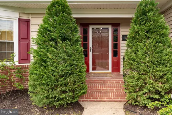 Alexandria, VA 22307,7205 BURTONWOOD DR