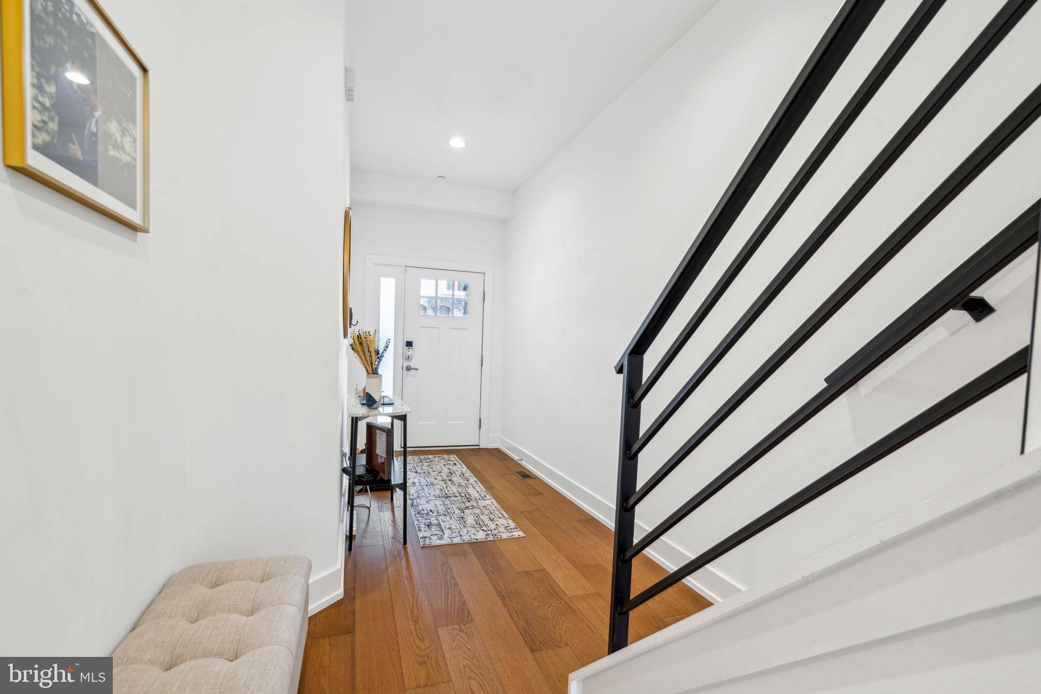 Philadelphia, PA 19128,6718 CINNAMINSON CT