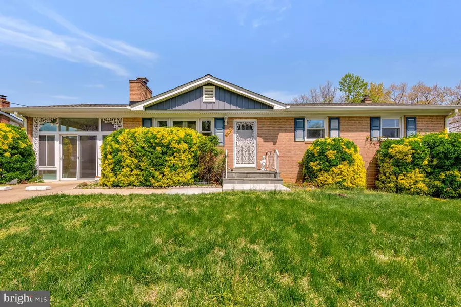 8008 DANIEL DR, District Heights, MD 20747