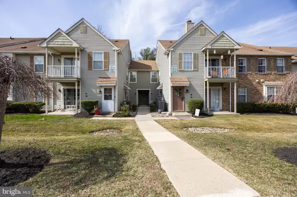 Mount Laurel, NJ 08054,1674-B THORNWOOD DR