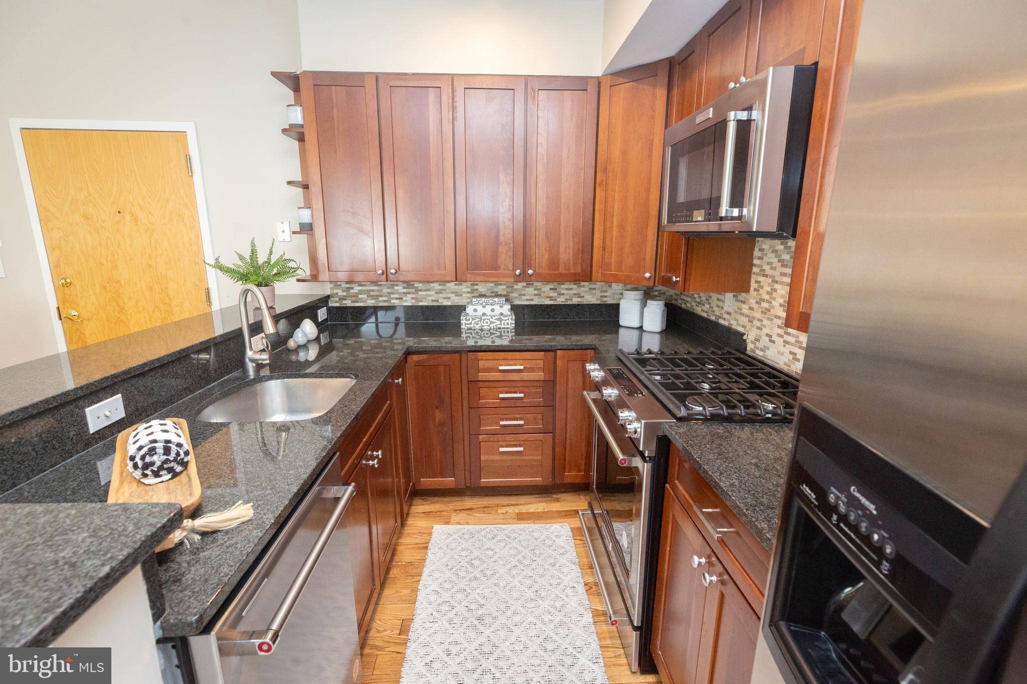 Washington, DC 20009,1417 CHAPIN ST NW #506