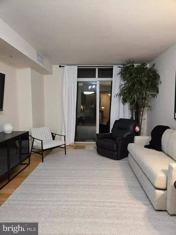 National Harbor, MD 20745,155 POTOMAC #710