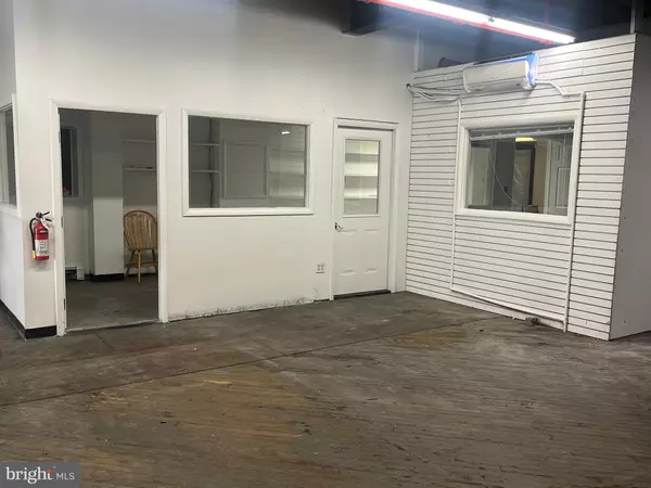 Reading, PA 19601,448 N 3RD ST