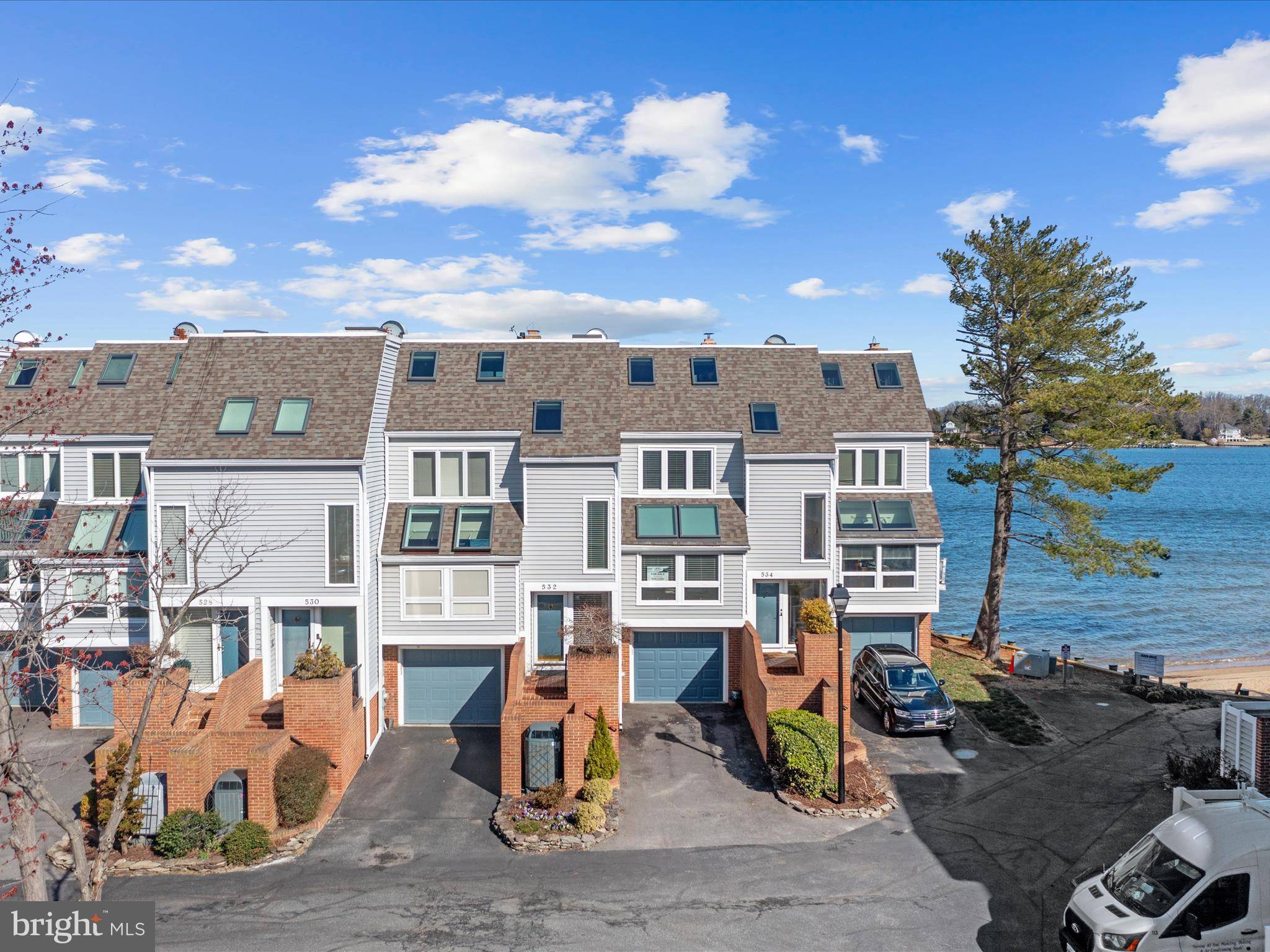 Arnold, MD 21012,532 MOORINGS CIR