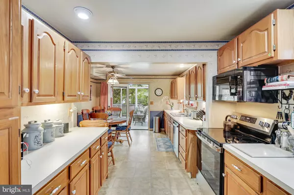 Falls Church, VA 22042,2805 WOODLAWN AVE