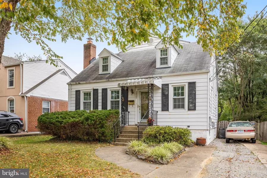 2805 WOODLAWN AVE, Falls Church, VA 22042