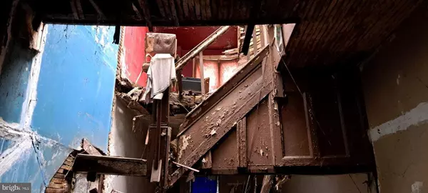 Camden, NJ 08103,323-1/2 KAIGHN AVE