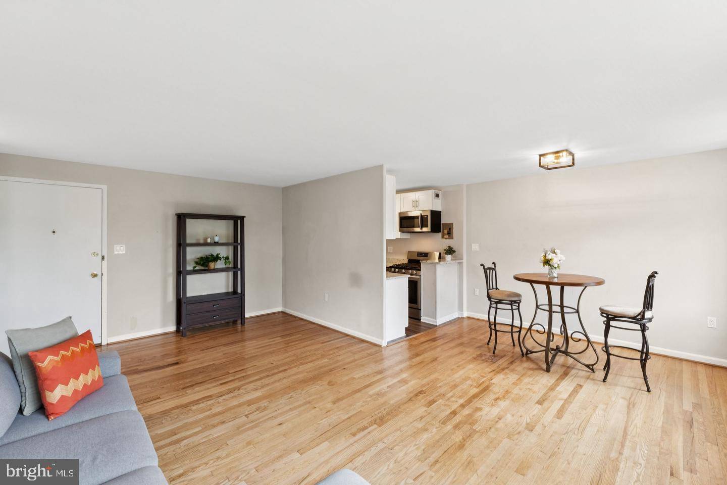 Arlington, VA 22202,1200 ARLINGTON RIDGE #505
