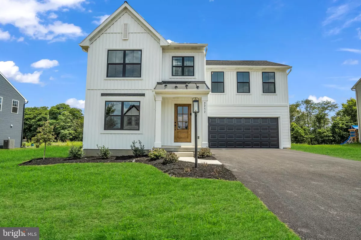 Mechanicsburg, PA 17055,2257 S AUTUMN CHASE DR