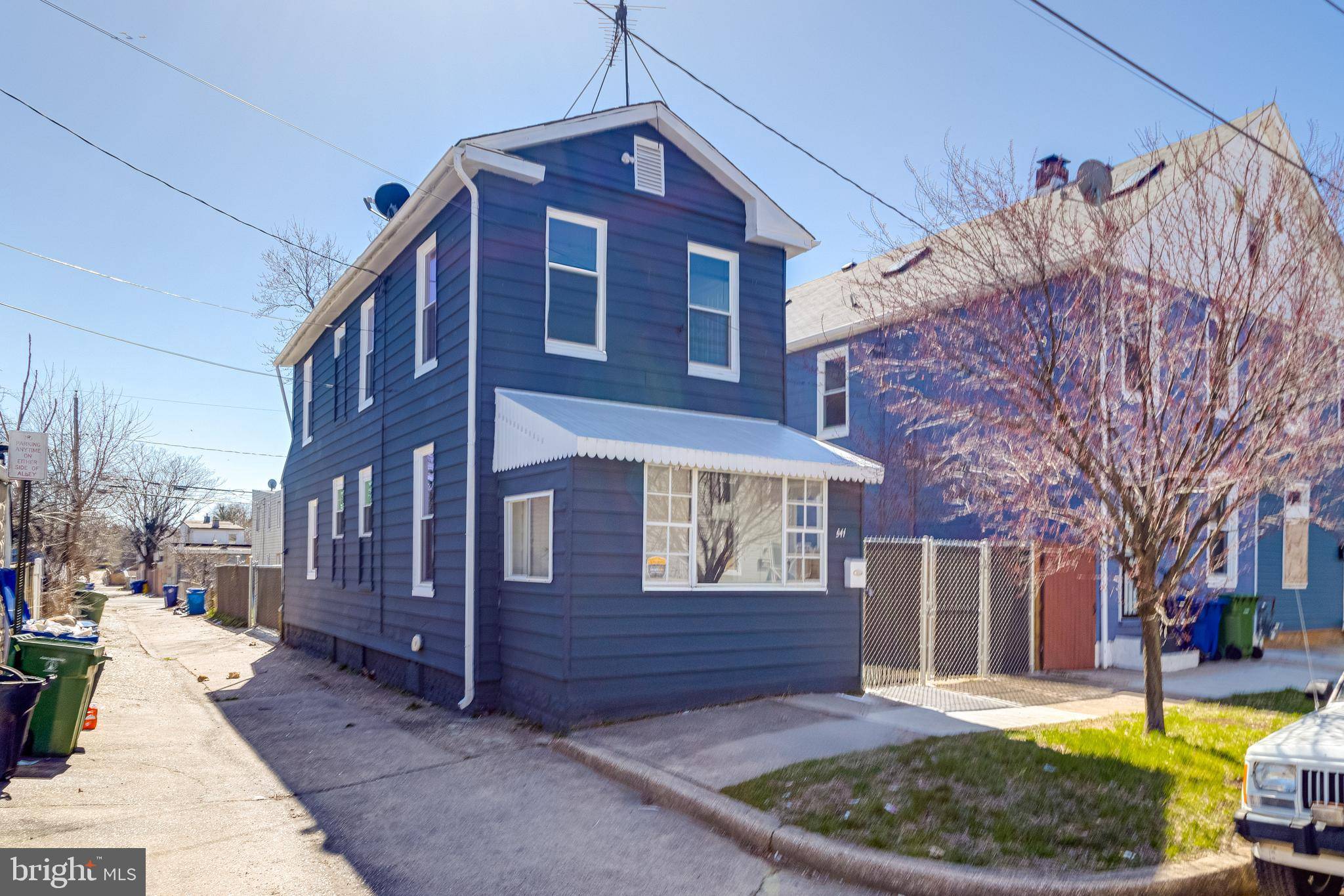 Baltimore, MD 21225,541 PONTIAC AVE