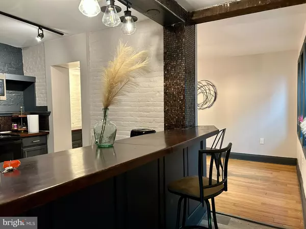 Lancaster, PA 17602,225 E KING ST #1
