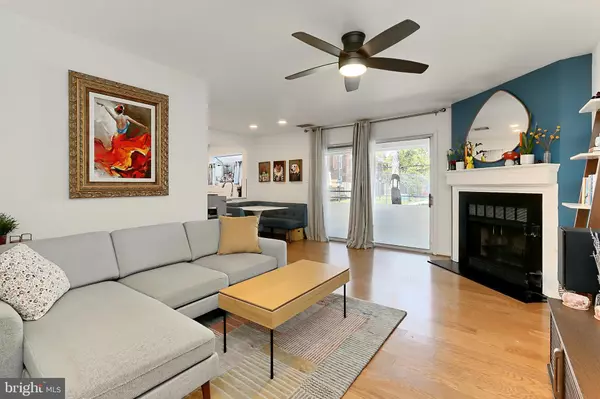 Arlington, VA 22206,2588-E S ARLINGTON MILL DR