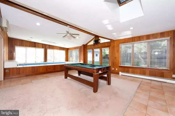North Bethesda, MD 20852,7071 WOLFTREE LN