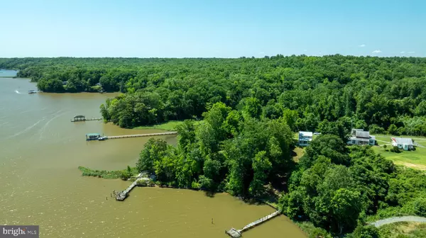 Montross, VA 22520,993 EDGE HILL