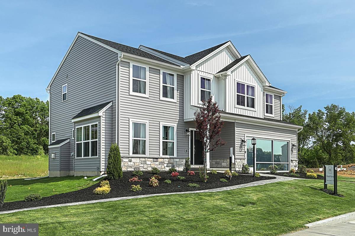 35 LONG BEND DR #LOT 11, Carlisle, PA 17015